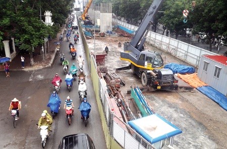 Vietnam's urban trains behind schedule hinh anh 1