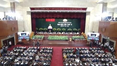 HCM City convenes 10th Party Congress hinh anh 1