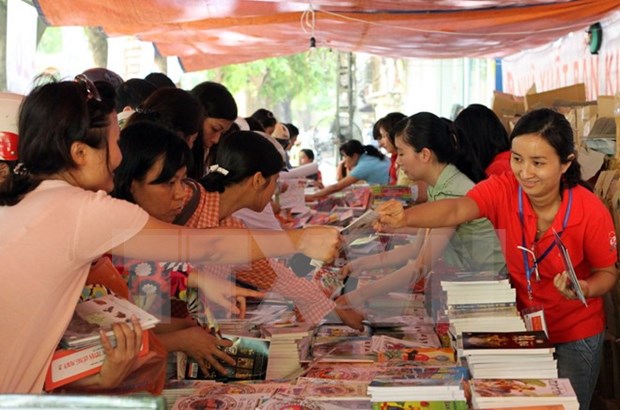 Russian literature books in Vietnamese made public hinh anh 1