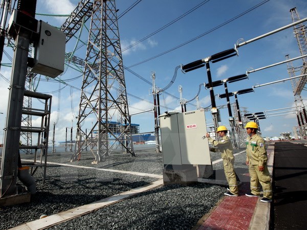 EVN to invest 600 trillion VND in national grid hinh anh 1