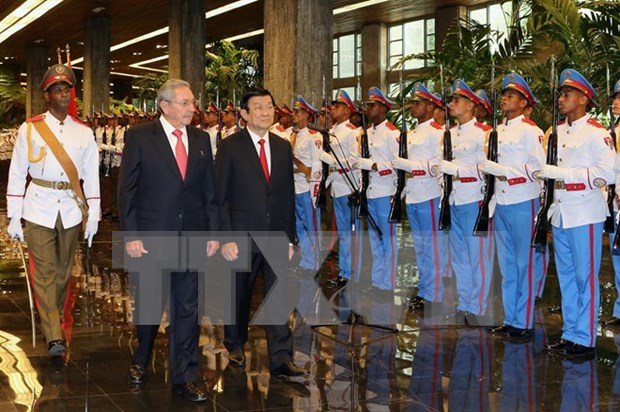 Vietnamese, Cuban Presidents hold talks hinh anh 1