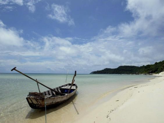 Vietnam among six safe holiday destinations hinh anh 1