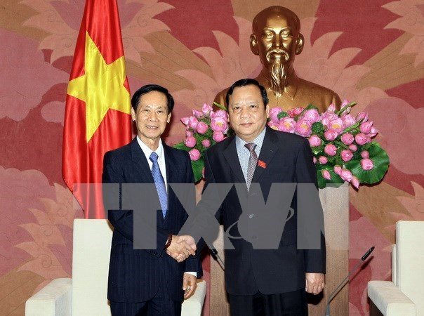 National Assembly Vice Chairman greets Lao legislator hinh anh 1