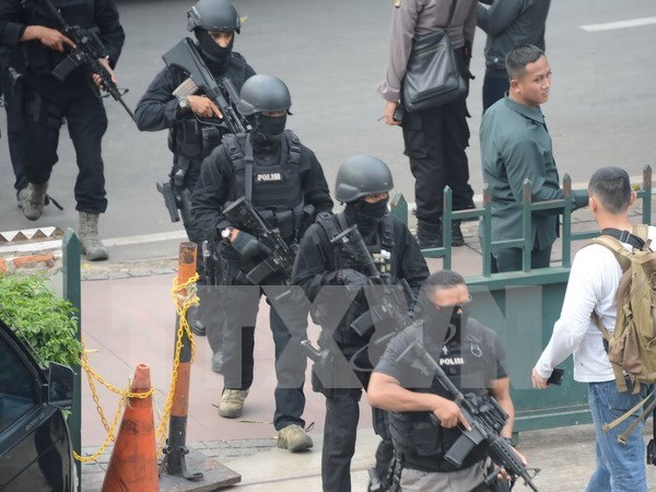 Three men arrested for Jakarta terror bombings hinh anh 1