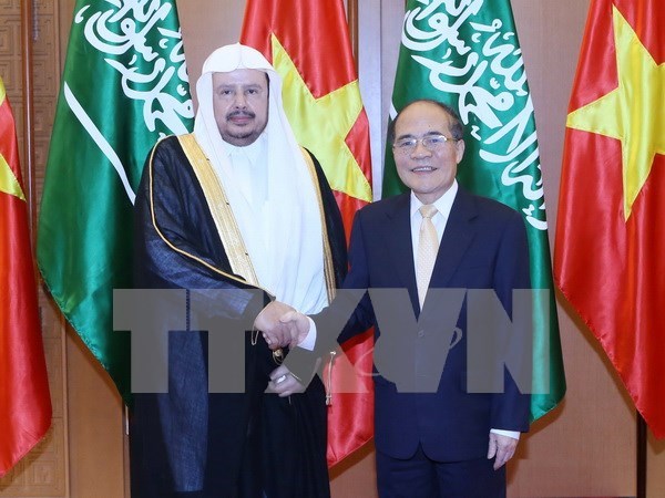Top Saudi Arabian legislator concludes Vietnam visit hinh anh 1