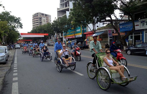 Tourism to intensify promotion work for more visitors hinh anh 1