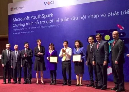 YouthSpark 2016 launched with 270,000 USD investment hinh anh 1