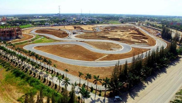 First international standard racetrack opens in Long An hinh anh 1