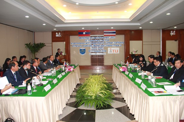Thailand, Laos cooperate in combating human trafficking hinh anh 1
