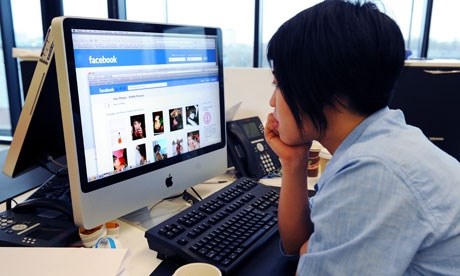 FPT’s employees asked to use Facebook at work hinh anh 1