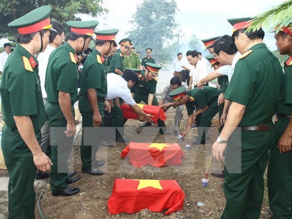 Remains of fallen soldiers repatriated from Cambodia hinh anh 1