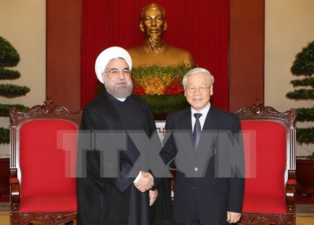 Iranian President wants to reinforce ties with Vietnam hinh anh 1