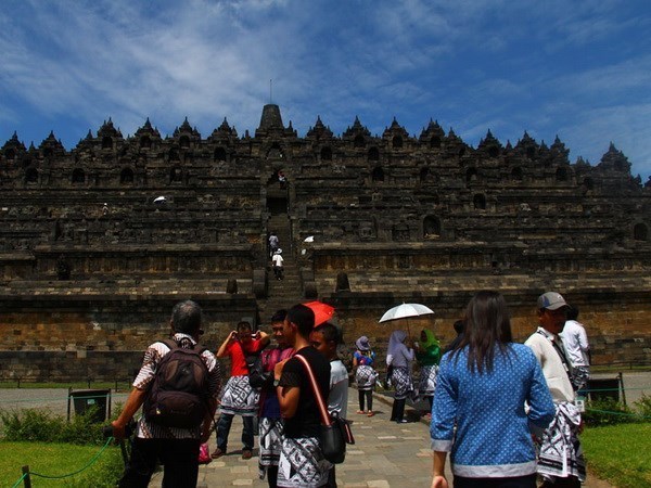 Foreign tourists to Indonesia up hinh anh 1