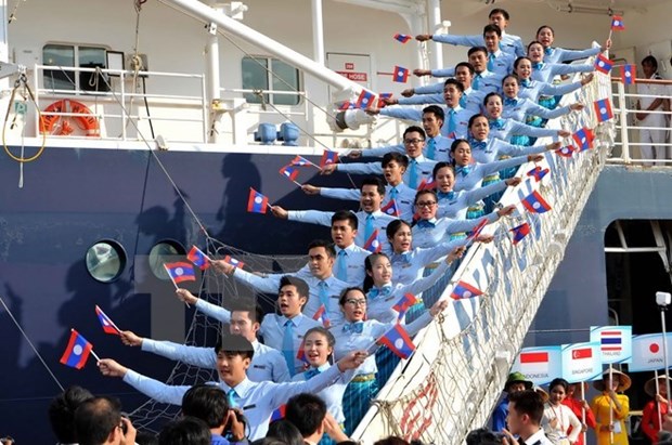 Southeast Asia-Japan youth ship to visit HCM City hinh anh 1