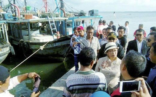Indonesia warns fishermen off Malaysia-Philippines border waters hinh anh 1