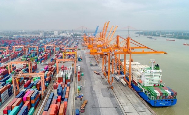 Inter-regional transport creates foundation for seaport development hinh anh 1
