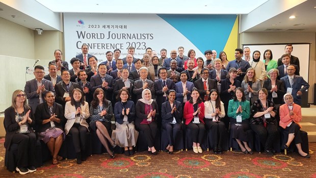 Vietnam attends World Journalists Conference hinh anh 4