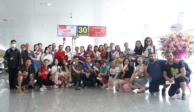 Vietjet inaugurates first direct route connecting Hanoi to Phuket hinh anh 2
