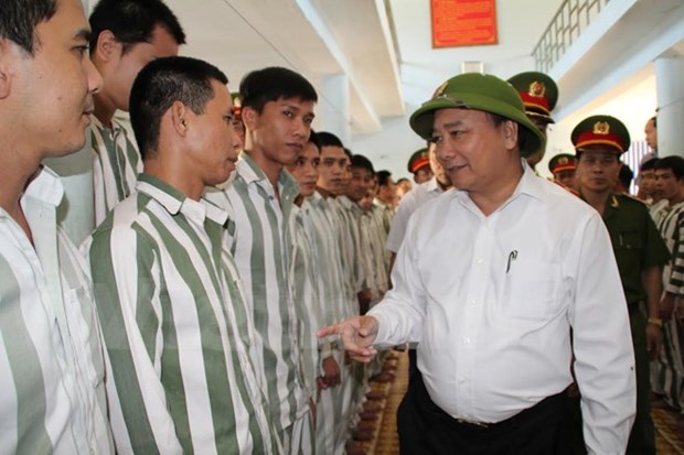 Deputy PM inspects amnesty in southern prisons hinh anh 1