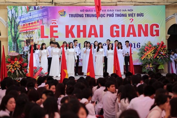 New school year starts for over 22 million students hinh anh 1