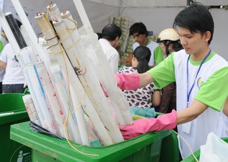 Sweden funds solid waste management effort in An Giang hinh anh 1