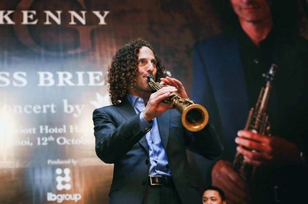 Battery Dance, Saxophone artist Kenny G perform in Vietnam hinh anh 1