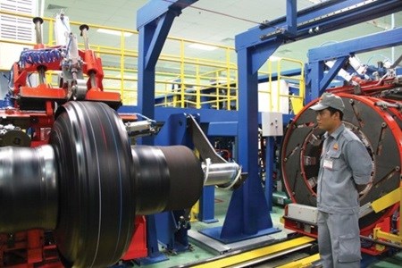 Fierce competition forecast for domestic industrial production hinh anh 1