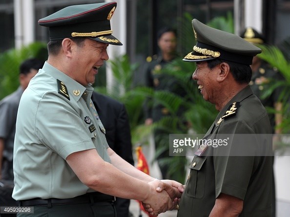 Cambodia, China enhance defence ties hinh anh 1