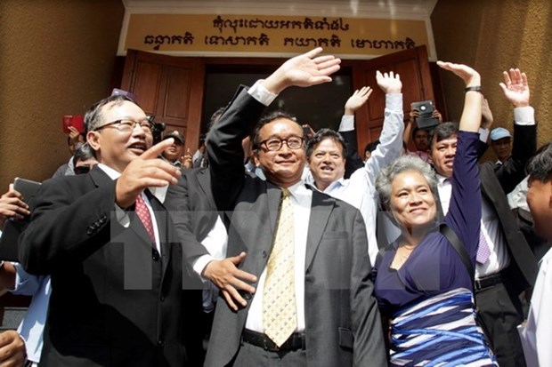 Cambodia’s CNRP leader postpones home return hinh anh 1