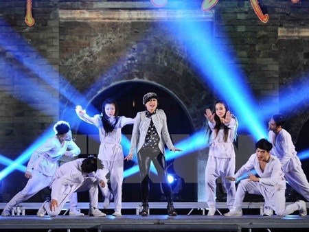 Vietnam needs law on performing arts: experts hinh anh 1