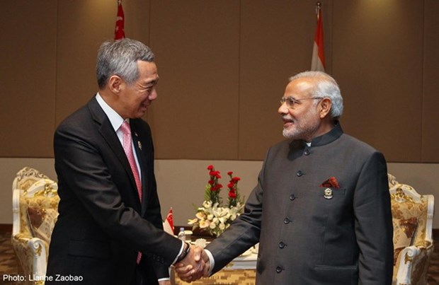 Indian PM visits Singapore to boost ties hinh anh 1
