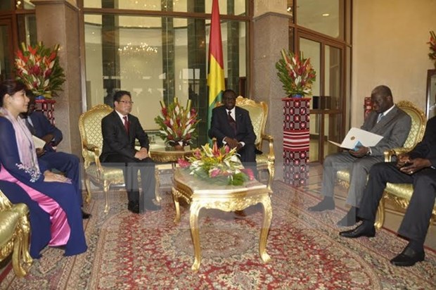 Burkina Faso recognises Vietnam’s market economy status hinh anh 1