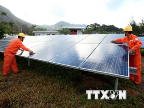 RoK group invests in solar power projects in Dak Nong hinh anh 1