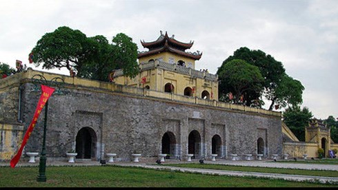 Large-scale architectural traces discovered at Thang Long citadel hinh anh 1