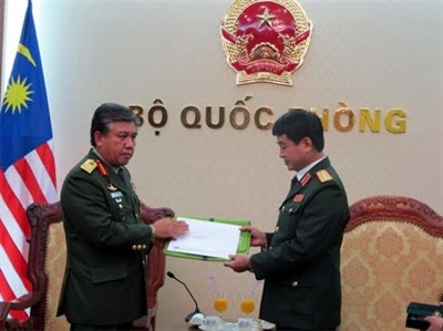 Vietnam invited to Defence Services Asia Exhibition in Malaysia hinh anh 1