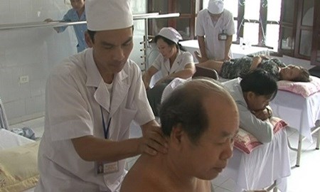 Vietnam to train health workers for ASEAN hinh anh 1