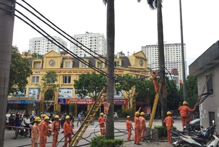 Hanoi to finish underground power cable network in 2016 hinh anh 1