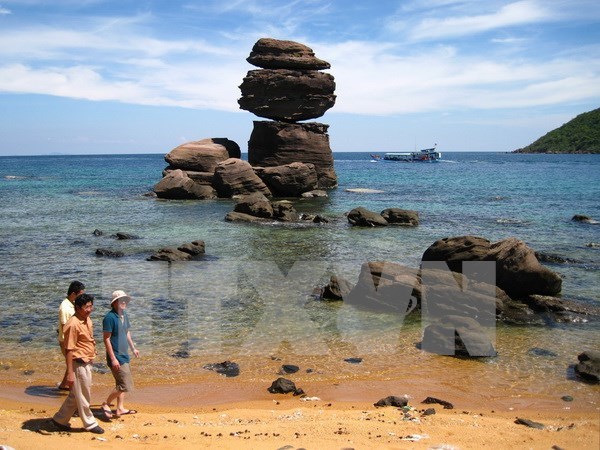Kien Giang welcomes 335,000 tourists in January hinh anh 1