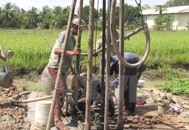 Mekong Delta provinces save locals from drought hinh anh 1