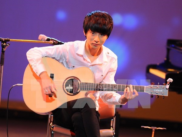 Korean guitar prodigy to perform in Vietnam hinh anh 1