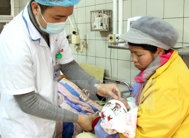 Vietnam increases paediatric first aid training hinh anh 1