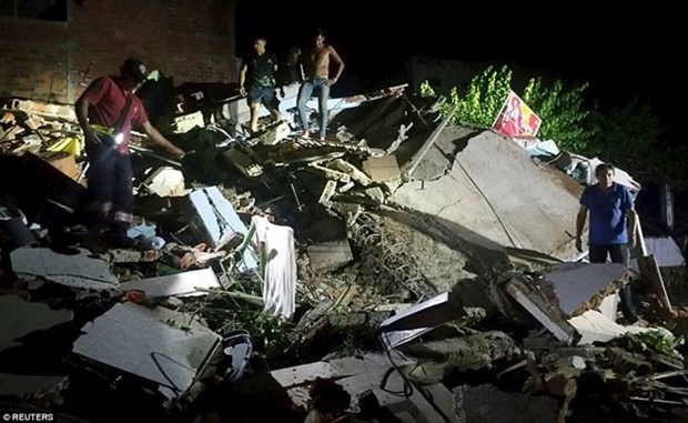 State, Gov’t leaders send condolences to Ecuador over earthquake hinh anh 1