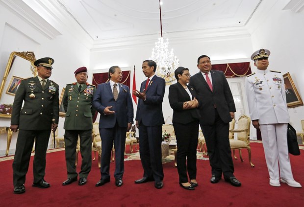 Indonesia, Malaysia, Philippines agree to boost marine security hinh anh 1