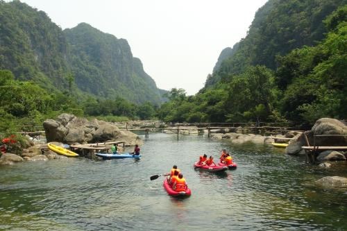 Quang Binh offers ticket discounts to draw tourists hinh anh 1
