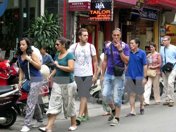 20.1 percent surge reported in West European tourist arrivals hinh anh 1