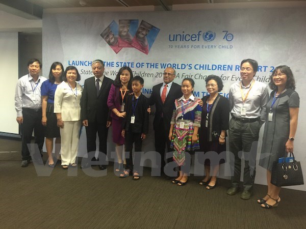 UNICEF vows to support most disadvantaged Vietnamese children hinh anh 1