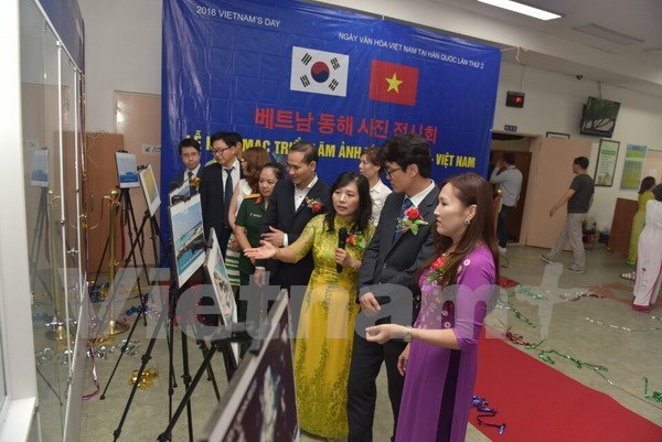 Photo exhibition on East Sea opens in Seoul hinh anh 1
