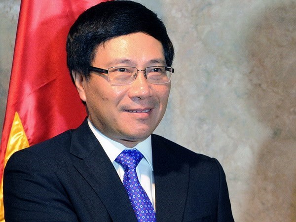 Deputy Prime Minister engages in more bilateral meetings hinh anh 1