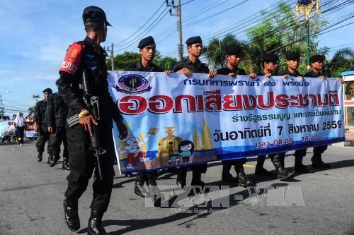Thailand deploys 100,000 police to keep referendum security hinh anh 1