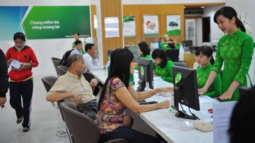 Vietcombank to sell shares to Singaporean investment fund hinh anh 1